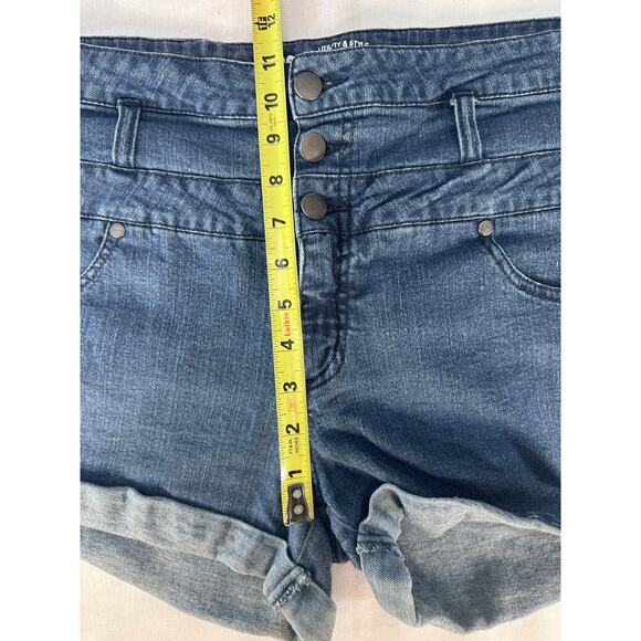 Mossimo Supply Co Junior sz 17 High Waisted Button Up Denim Shorts Cuffed Sailor - Picture 5 of 7